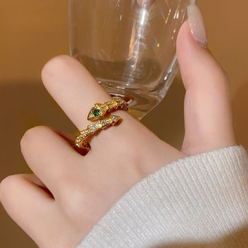 AUR 蛇骨リング｜本命年のための黄金守護