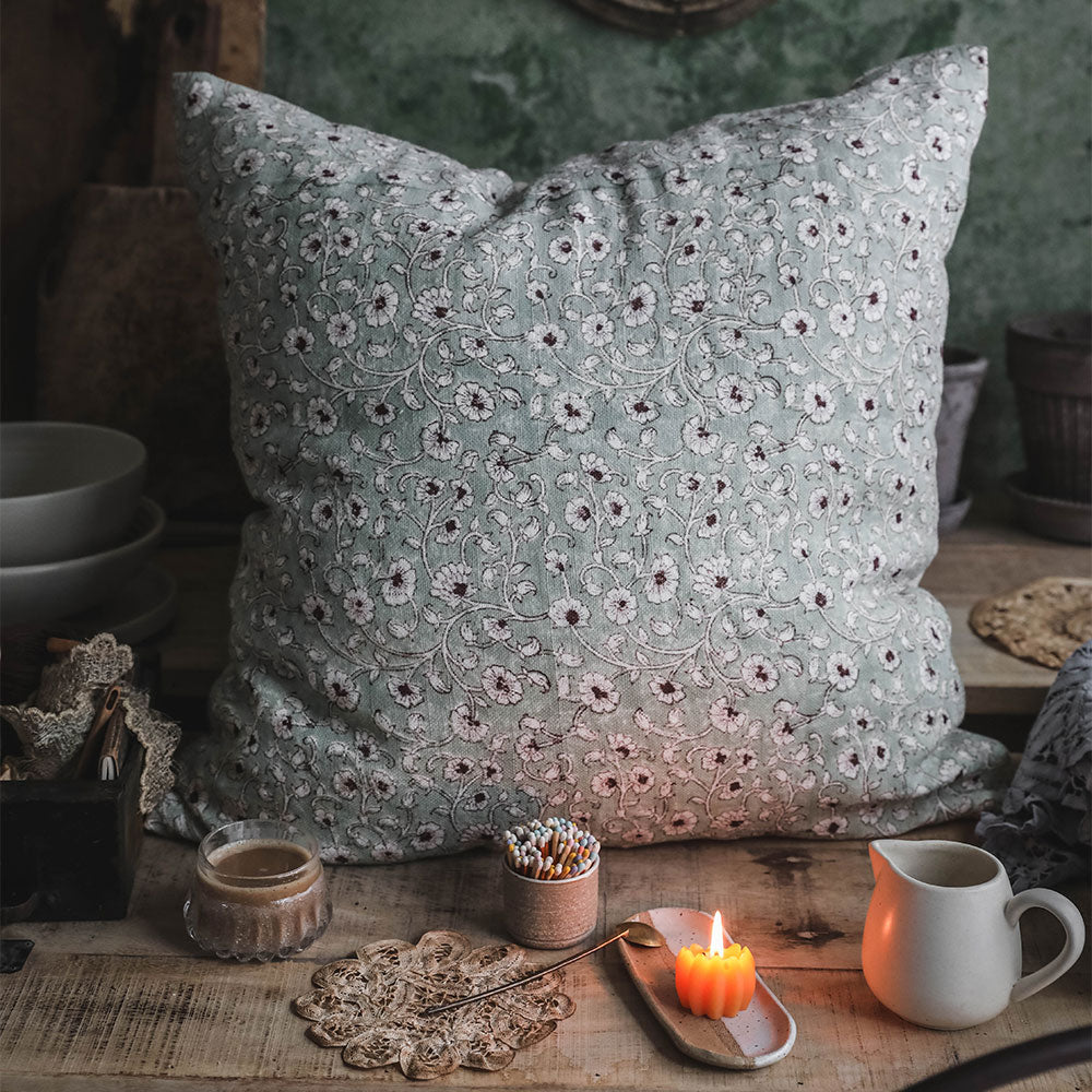Linen Hand Block-Printed Pillow Cover No. 0231 - AUR